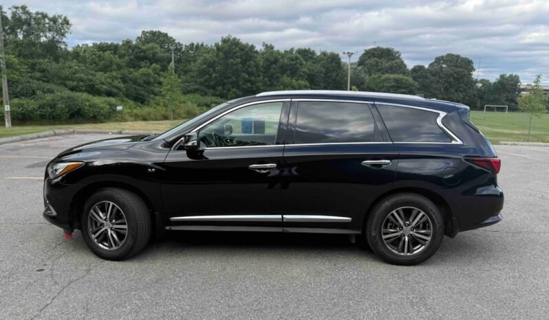 
								2017 Infiniti QX60 full									