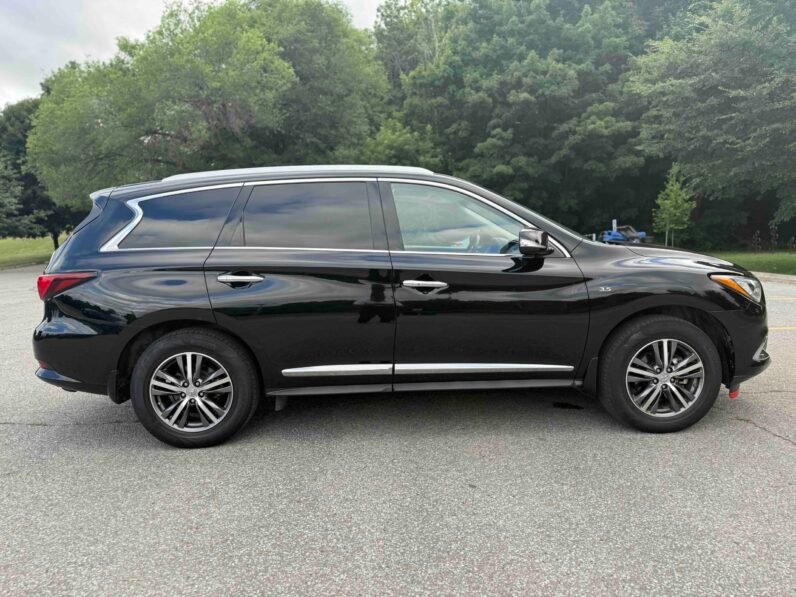 
								2017 Infiniti QX60 full									