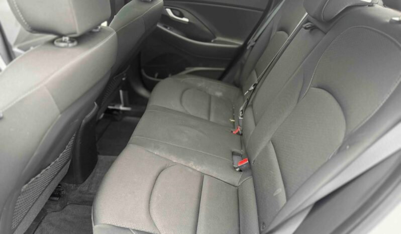 
								2018 Hyundai Elantra GT full									