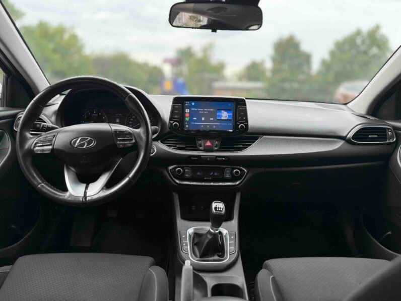 
								2018 Hyundai Elantra GT full									