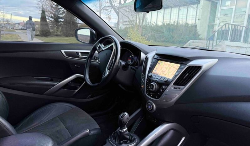 
								2016 Hyundai Veloster full									